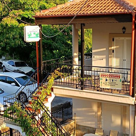 Πανδοχείο Λίμνης Πλαστήρα Hotel Kastania  Luaran gambar