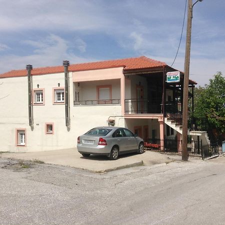 Πανδοχείο Λίμνης Πλαστήρα Hotel Kastania  Luaran gambar