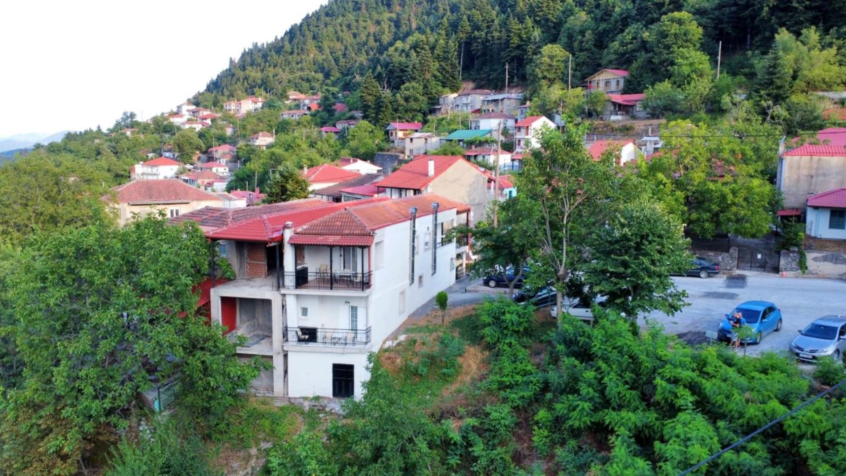 Πανδοχείο Λίμνης Πλαστήρα Hotel Kastania  Luaran gambar